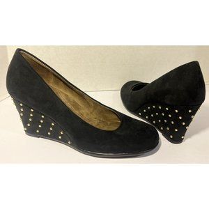 Aerosoles Black Wedge Pumps US Womens Size 8 Gold Stud Accents